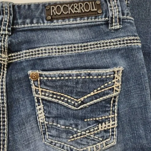 Rock & Roll Cowgirl Jeans Low Rise Med Wash Embroidery Detail - Picture 8 of 13